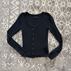 GUC Abercrombie&Fitch Washed Black Long Sleeved faux button down sweater